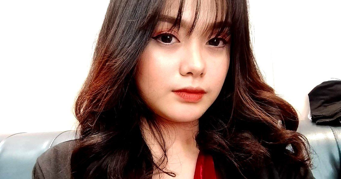 Vì mẹ chồng tôi chặt và thoải mái hơn vợ tôi nên hóa ra bà ấy nhét nó vào hậu môn của tôi
